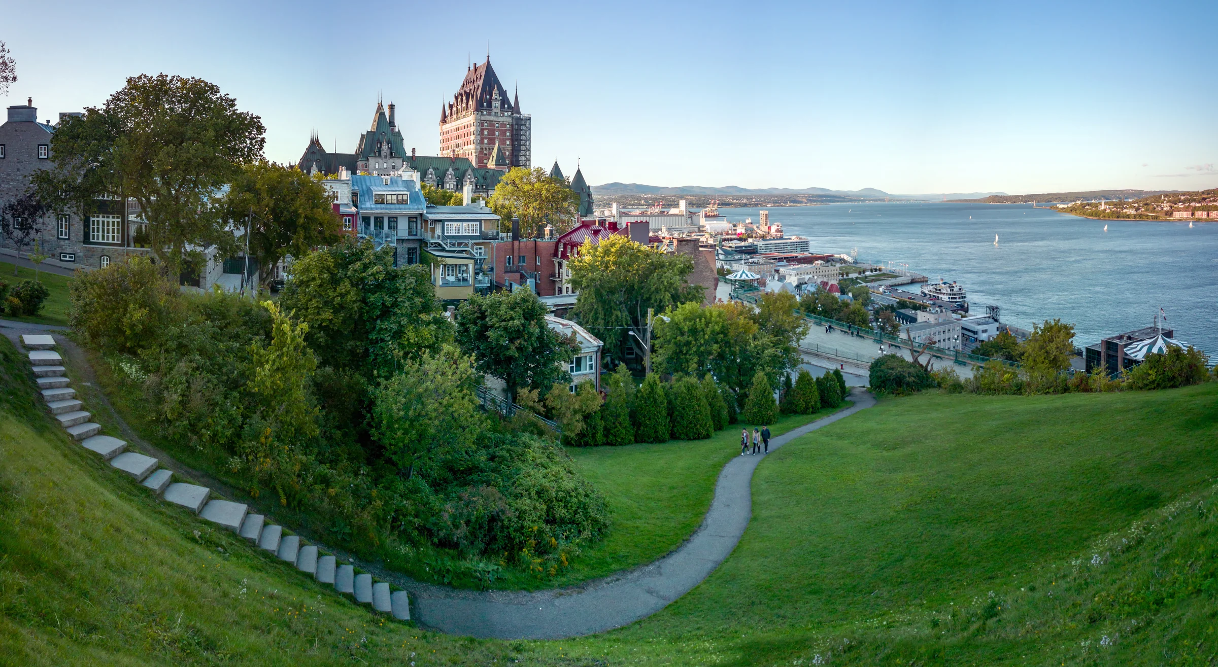 Panoramic view of Château Frontenac, Old Québec and the St. Lawrence River.